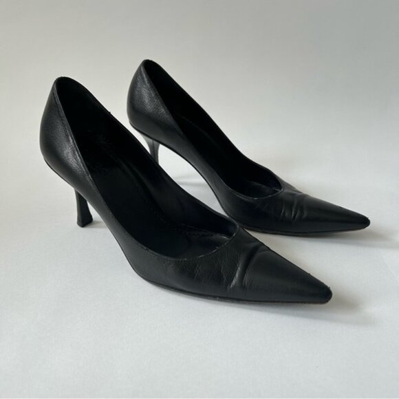 Gucci Vintage Black Pointed Toe Pumps - Picture 4 of 9